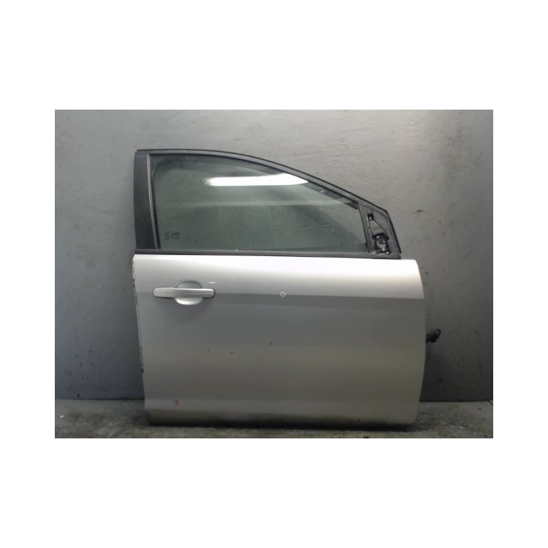 PORTE AVANT DROIT FORD FOCUS