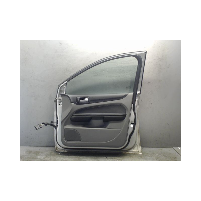 PORTE AVANT DROIT FORD FOCUS
