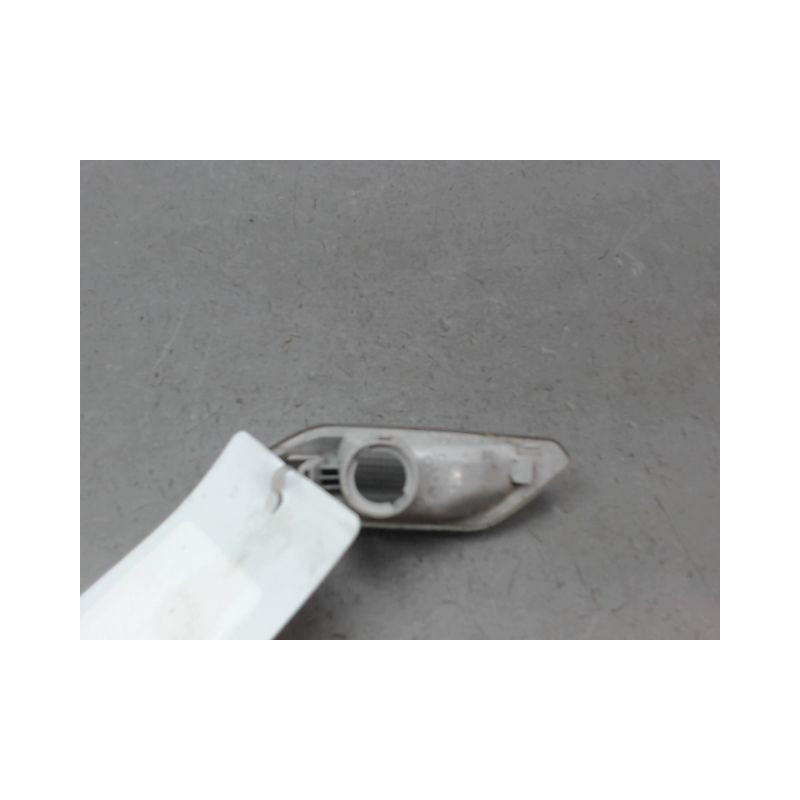 REPETITEUR AILE GAUCHE DACIA SANDERO 2008-