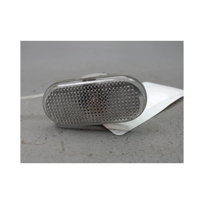 REPETITEUR AILE GAUCHE RENAULT TWINGO II Phase 1 2007-2011