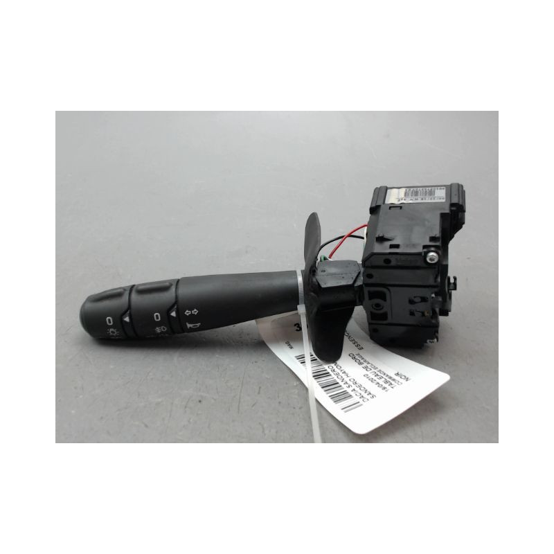 COMMANDE ECLAIRAGE DACIA SANDERO I 2008-2012