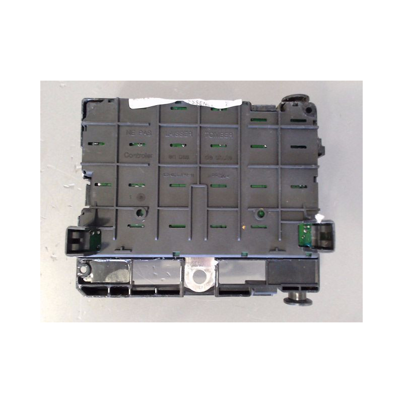 BOITE A FUSIBLES PEUGEOT 206+ 2009-