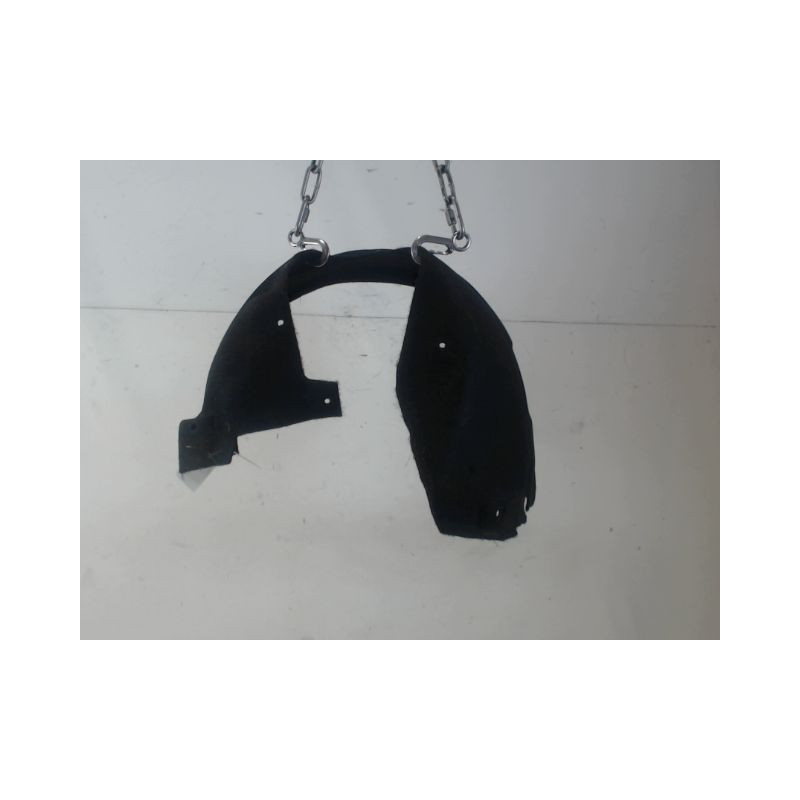 PARE-BOUE AVANT DROIT FORD PUMA
