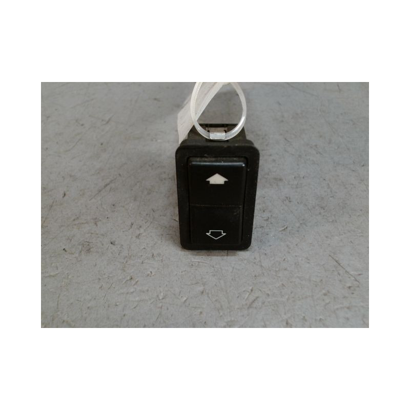COMMANDE LEVE-GLACE PORTE ARG BMW SERIE 7 (E38) 94-2001