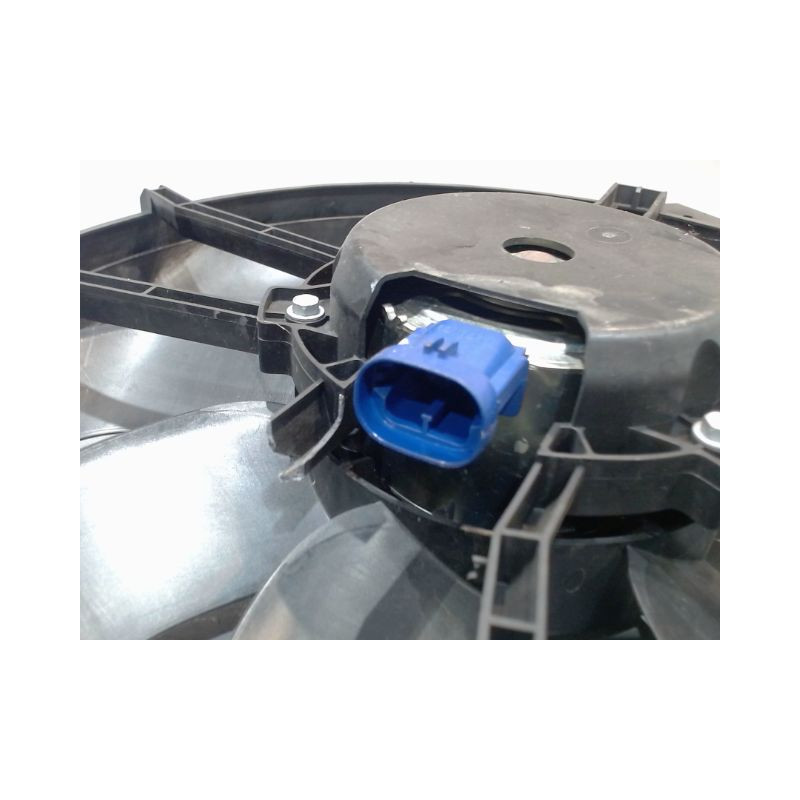 MOTEUR VENTILATEUR RADIATEUR DACIA SANDERO