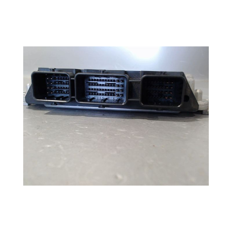 CALCULATEUR MOTEUR PEUGEOT 207