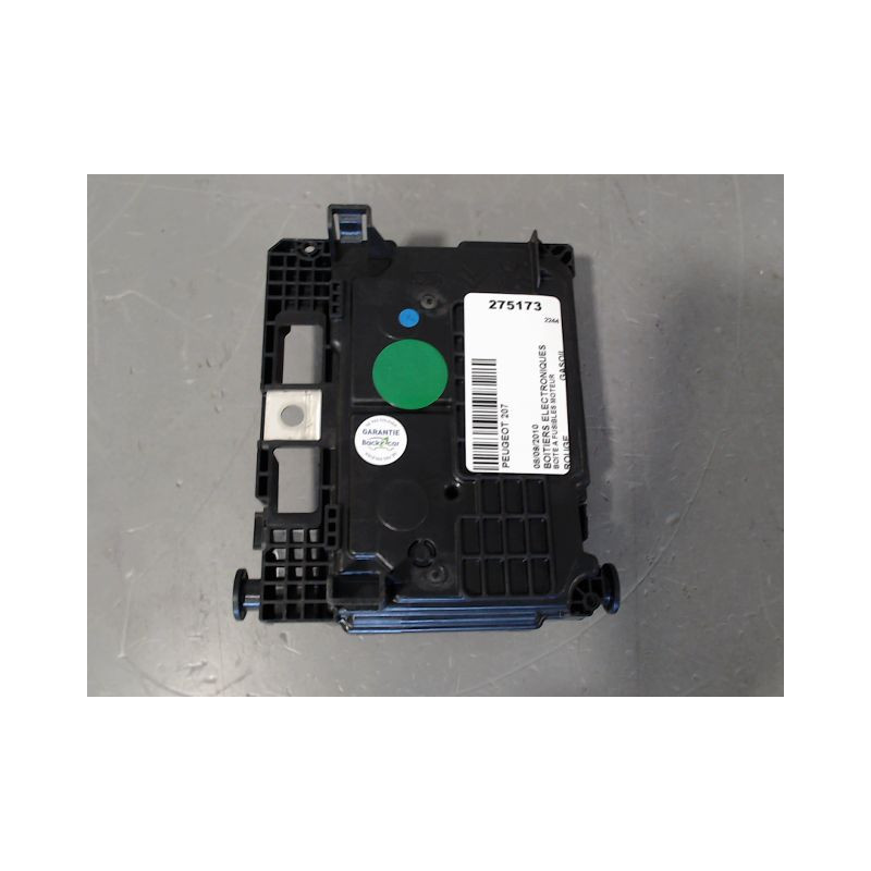 BOITE A FUSIBLES PEUGEOT 207