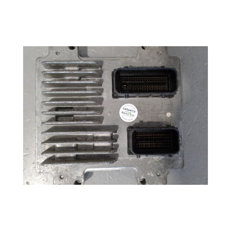 CALCULATEUR MOTEUR OPEL CORSA