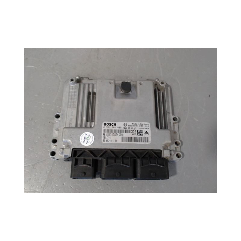 CALCULATEUR MOTEUR PEUGEOT 207