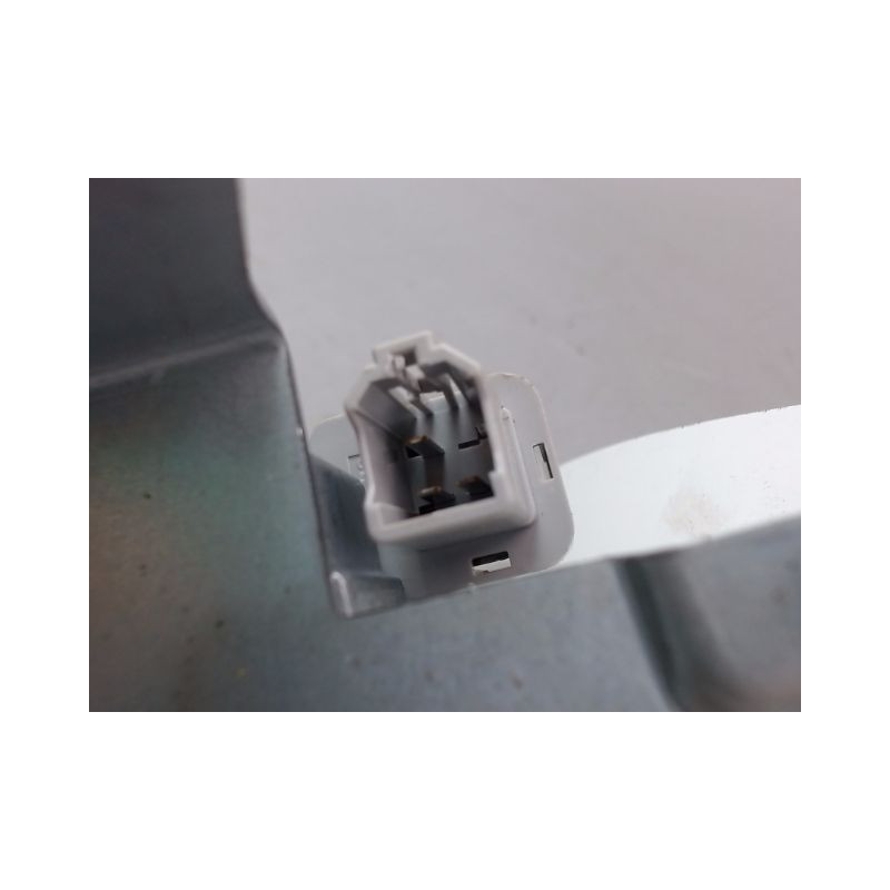 MECANISME ESSUIE-GLACE ARRIERE NISSAN MICRA 2009-