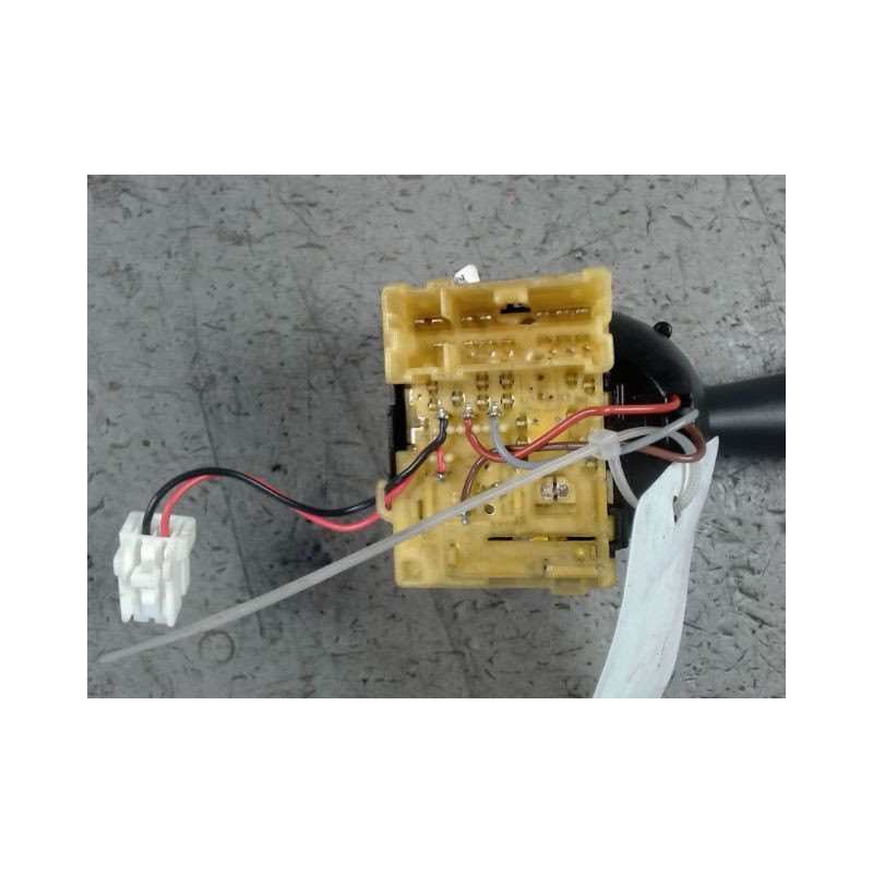COMMANDE CLIGNOTANT RENAULT CAPTUR