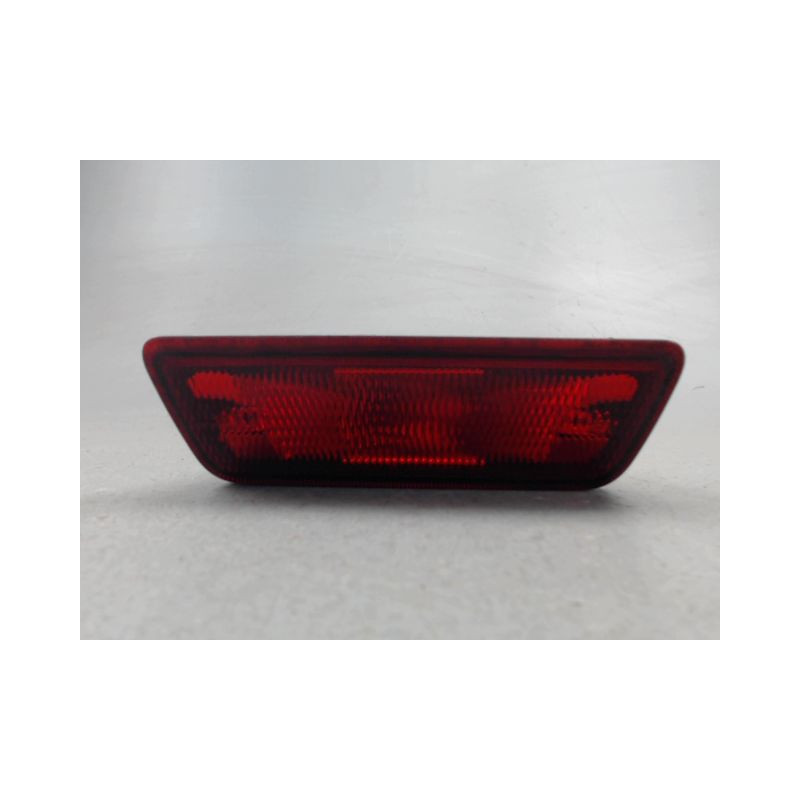 FEU BROUILLARD CENTRAL ARRIERE NISSAN JUKE
