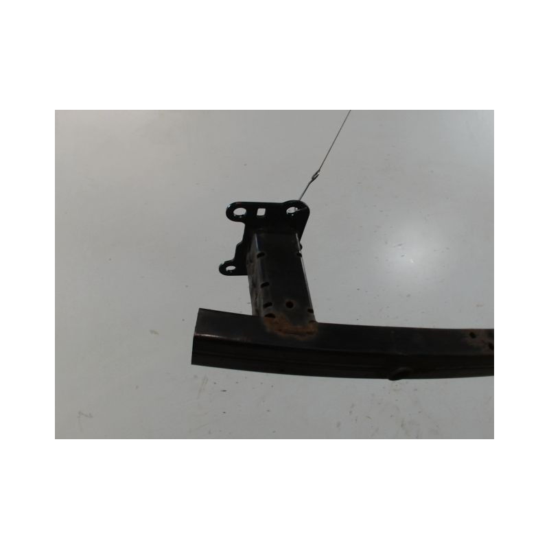 RENFORT PARE-CHOC AVANT NISSAN QASHQAI