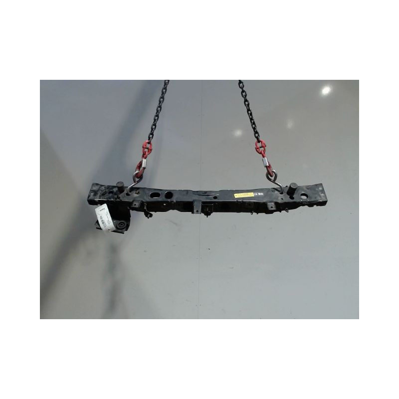 TRAVERSE SUPERIEURE ARMATURE AVANT NISSAN NOTE