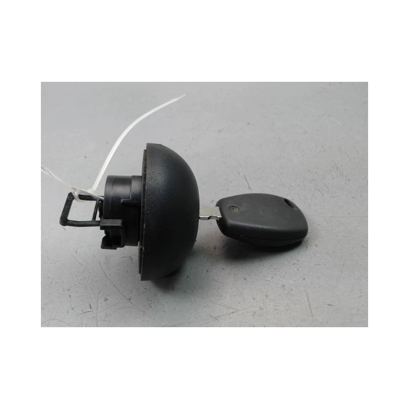 BOUCHON RESERVOIR A CARBURANT DACIA SANDERO II Phase 1 2012-...