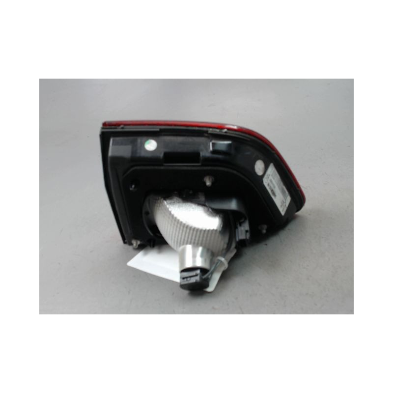 FEU ARRIERE INTERIEUR GAUCHE RENAULT KADJAR BREAK 2015-...