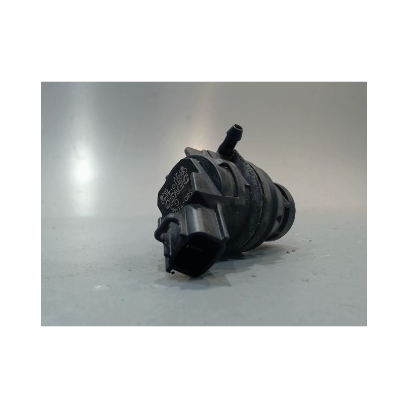 POMPE LAVE-GLACE AVANT TOYOTA VERSO-S