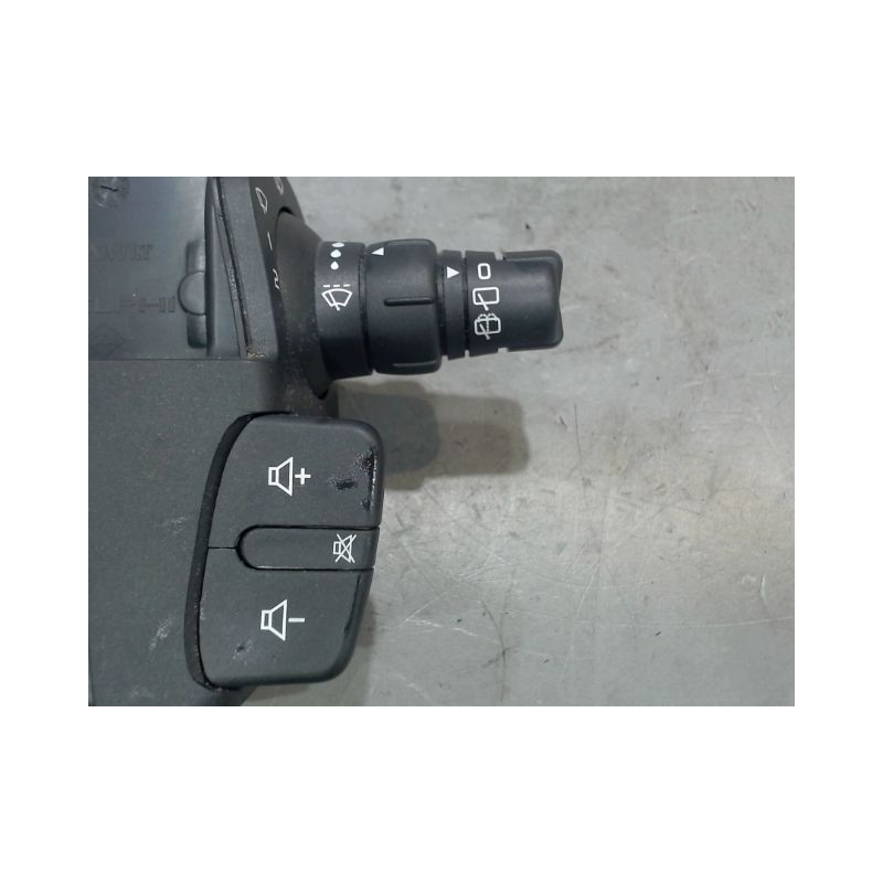 COMMANDE ESSUIE GLACE RENAULT MODUS