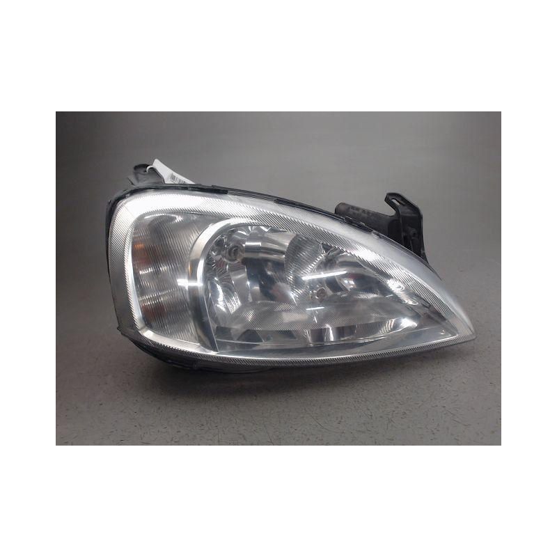 PHARE DROIT OPEL CORSA