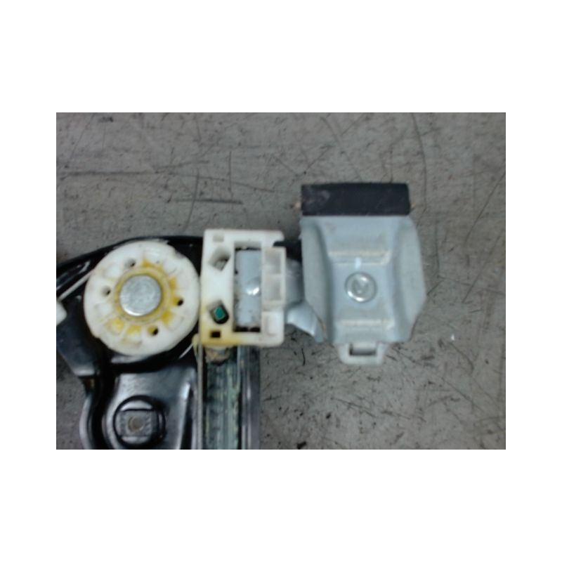MECANISME+MOTEUR LEVE-GLACE AVANT DROIT CHEVROLET CRUZE