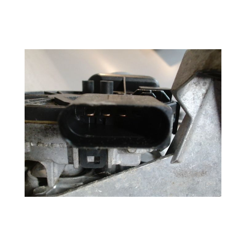 MECANISME ESSUIE-GLACE AVANT FORD KUGA -2008