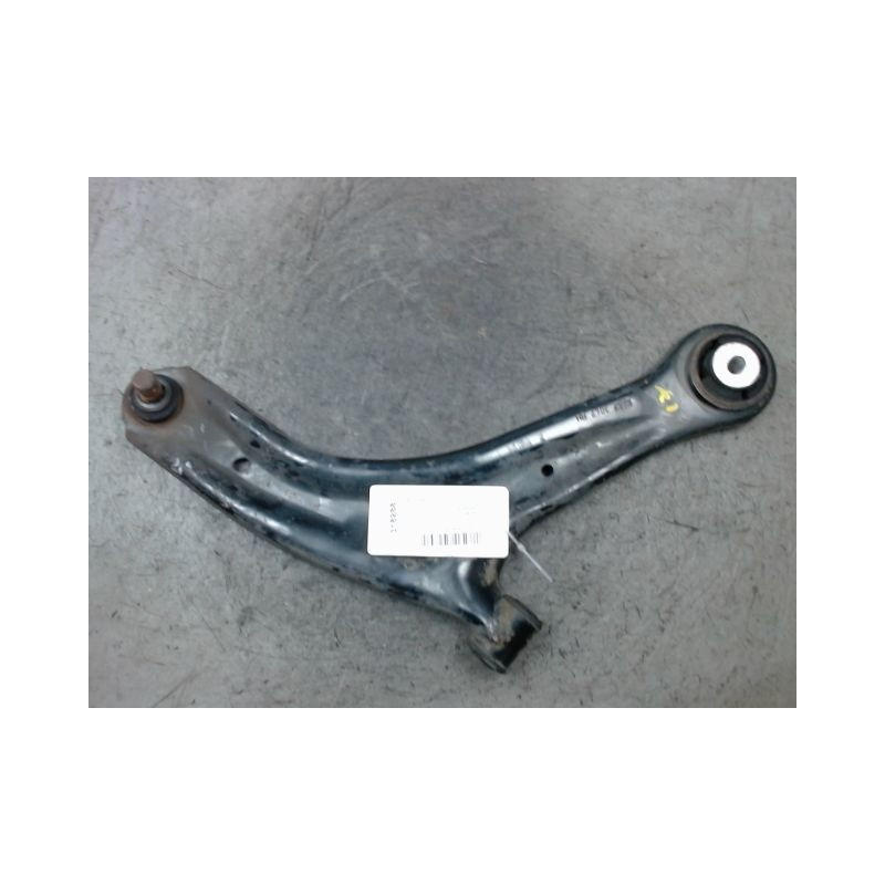 TRIANGLE INFERIEUR AVANT DROIT FORD FIESTA