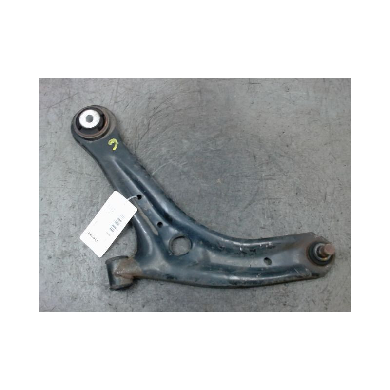 TRIANGLE INFERIEUR AVANT GAUCHE FORD FIESTA