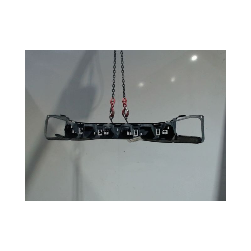 SUPPORT CENTRAL PARE-CHOC ARRIERE  PEUGEOT 208