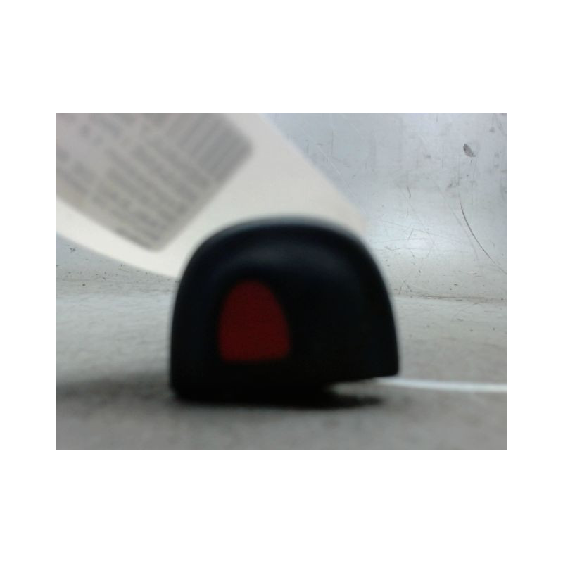 BOUTON DE WARNING RENAULT MEGANE I PH2 CPE 99-02