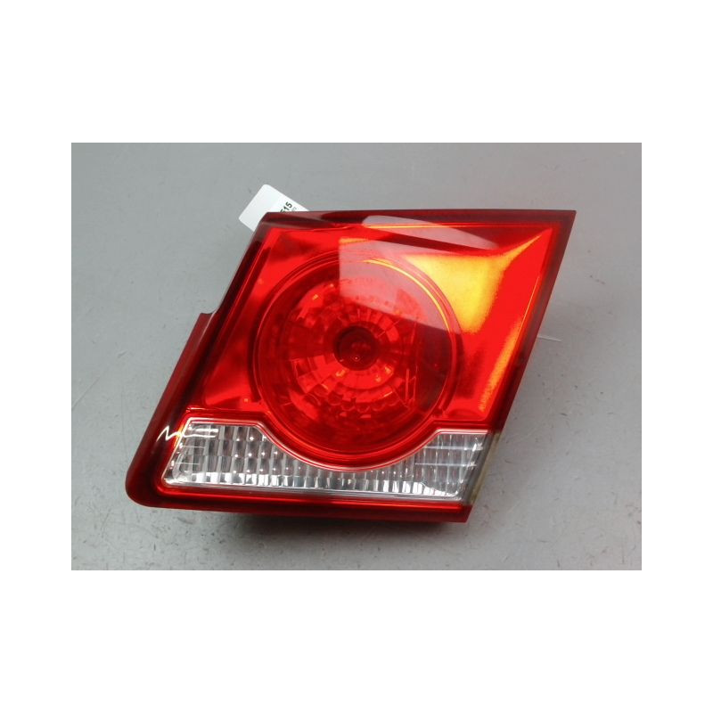 FEU ARRIERE INTERIEUR DROIT CHEVROLET CRUZE BERL. 2009-...