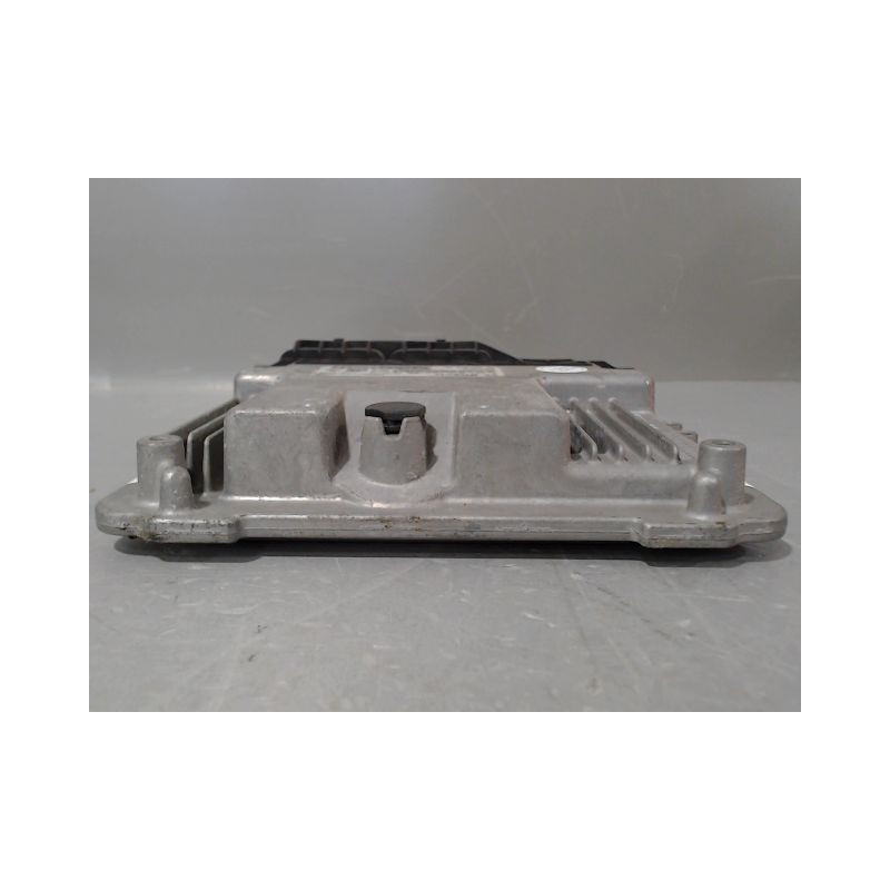CALCULATEUR MOTEUR CITROEN C3