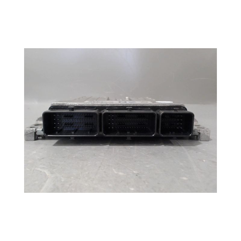 CALCULATEUR MOTEUR NISSAN QASHQAI