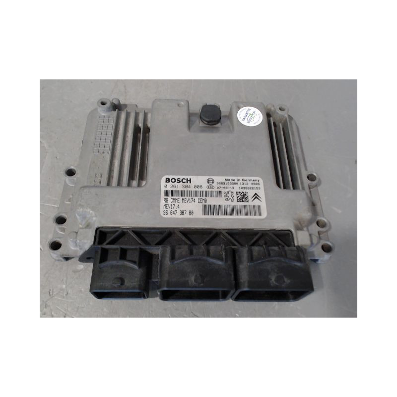 CALCULATEUR MOTEUR PEUGEOT 207