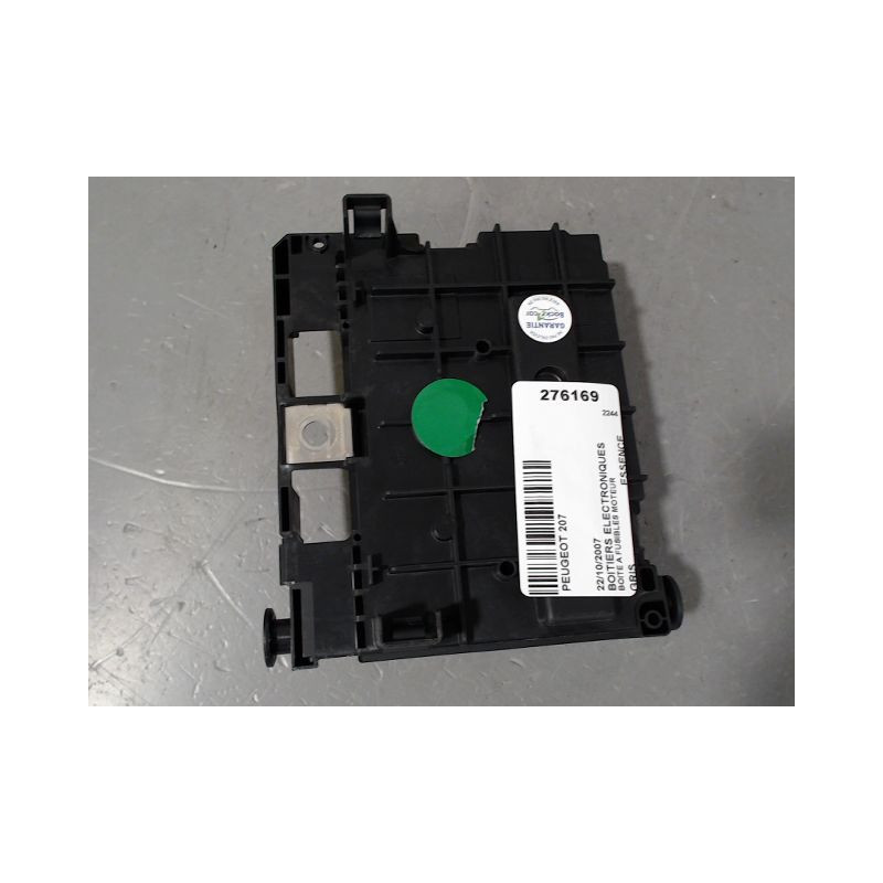 BOITE A FUSIBLES PEUGEOT 207