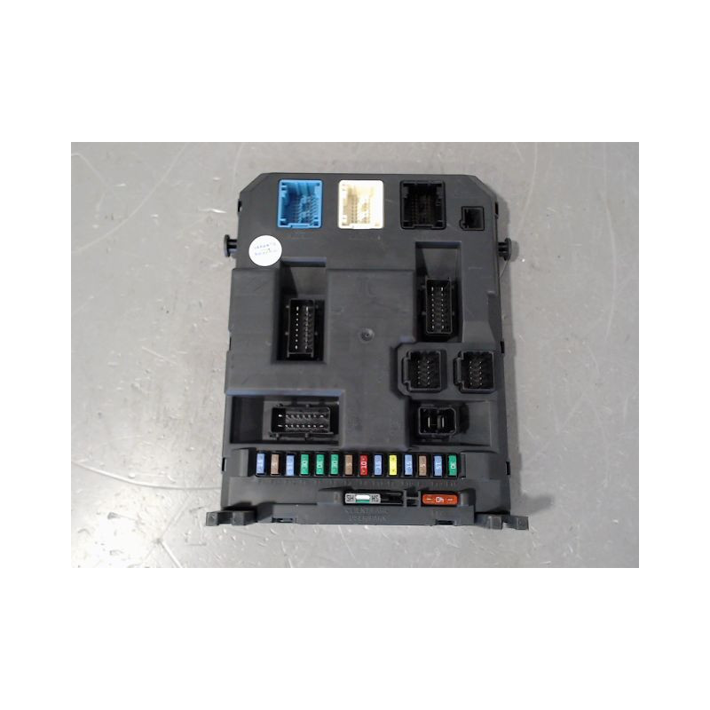 BOITIER GESTION HABITACLE PEUGEOT 207