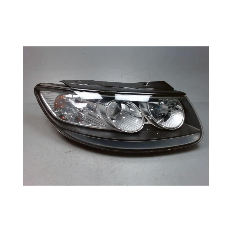 PHARE DROIT HYUNDAI SANTA FE 4X4 00-