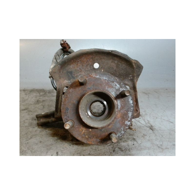 PIVOT AVANT GAUCHE NISSAN ALMERA