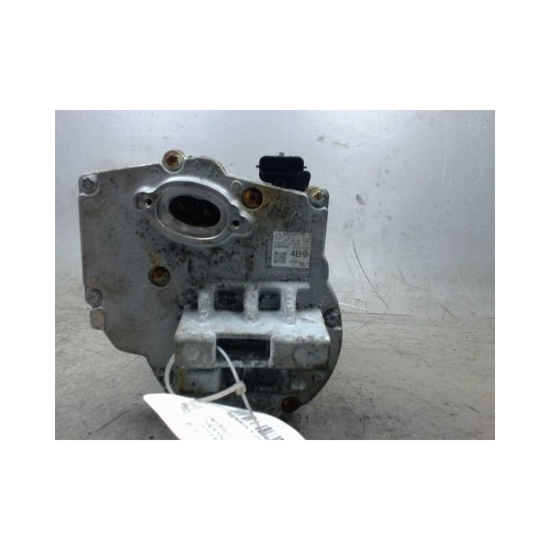 COMPRESSEUR AIR CONDITIONNE RENAULT CLIO