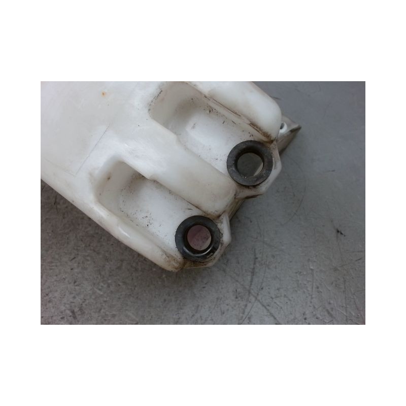 RESERVOIR LAVE-GLACE AVANT SUZUKI SWIFT -03/05