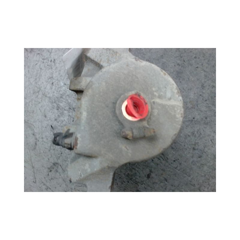 ETRIER DE FREIN AVANT GAUCHE HYUNDAI TUCSON -04