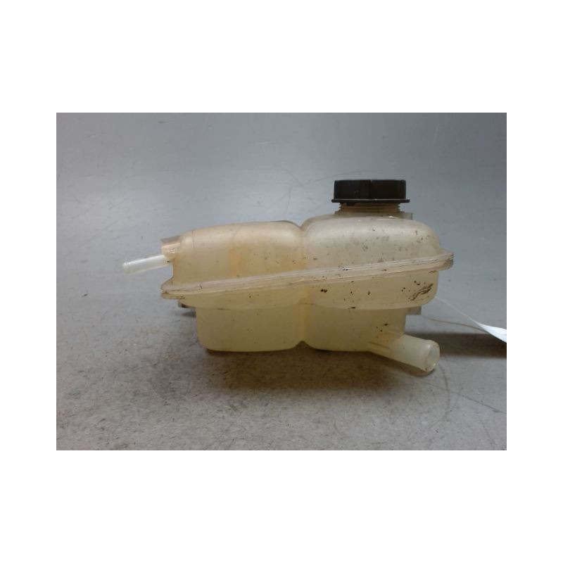 VASE EXPANSION VOLVO V50