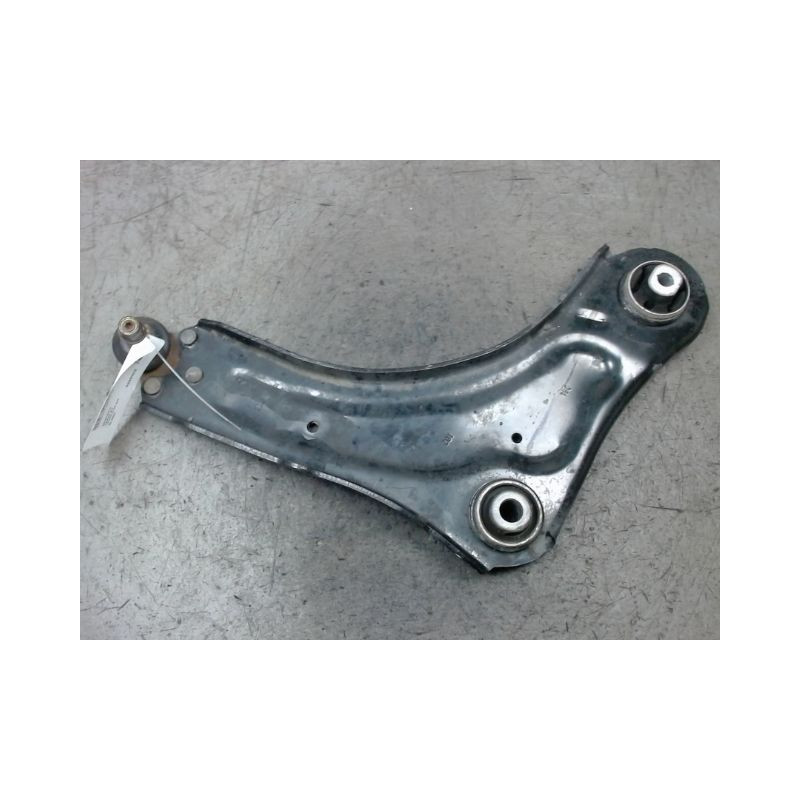 TRIANGLE INFERIEUR AVANT DROIT RENAULT MEGANE