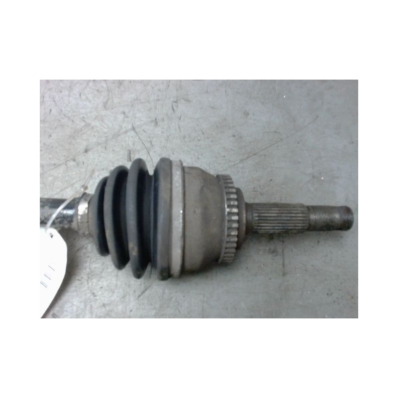 TRANSMISSION AVANT DROIT NISSAN ALMERA 2.2 Di