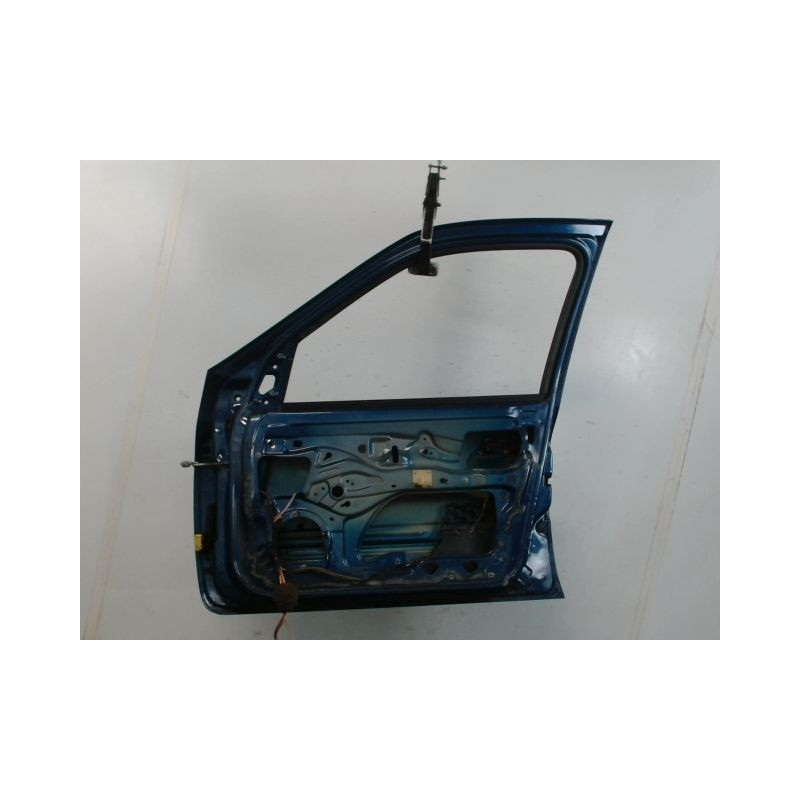 PORTE AVANT DROIT RENAULT CLIO