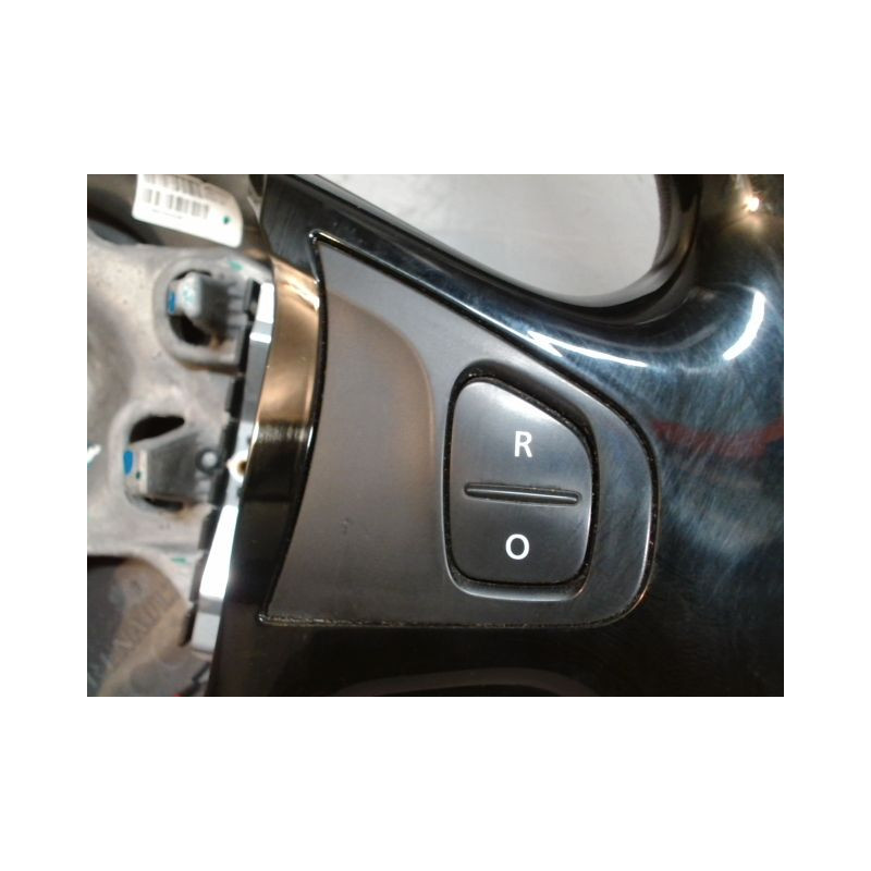 VOLANT DE DIRECTION RENAULT CLIO IV 2012-