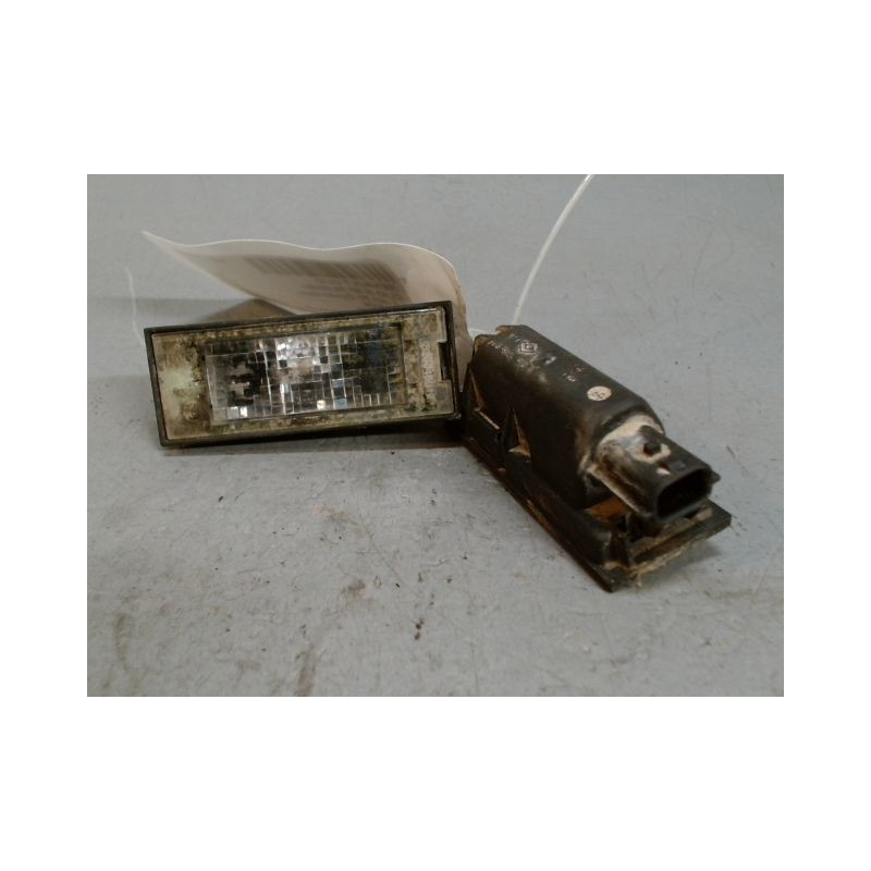ECLAIREUR PLAQUE DE POLICE RENAULT CLIO III 2009-