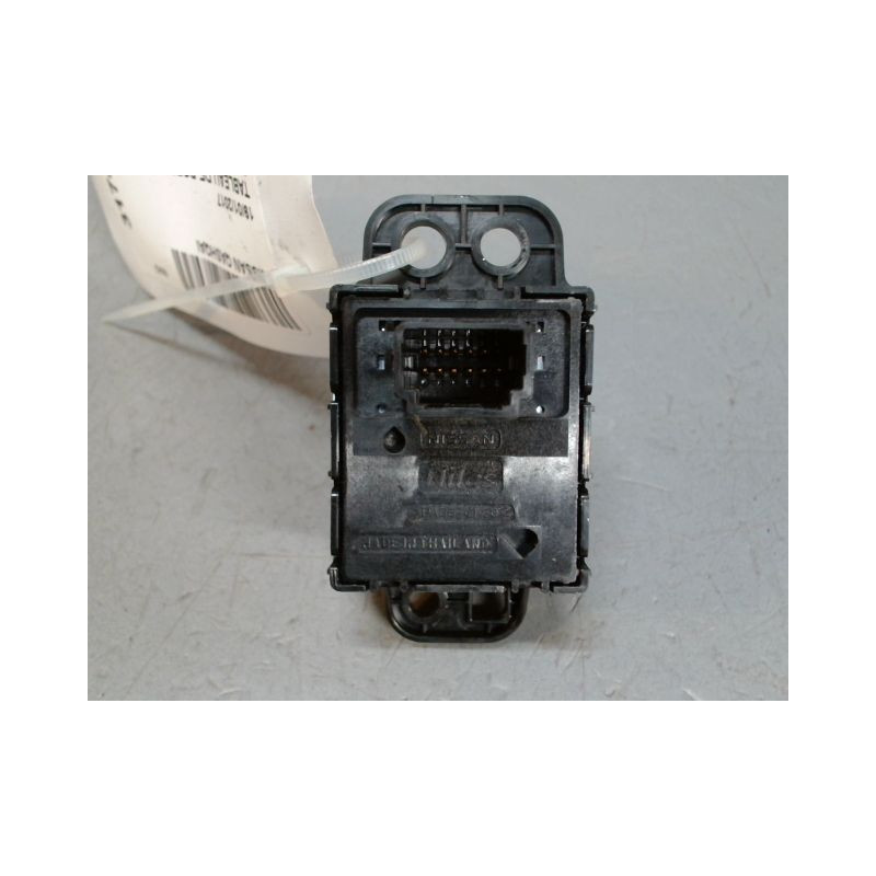 INTERIEUR COMMANDE FREIN A MAIN NISSAN QASHQAI