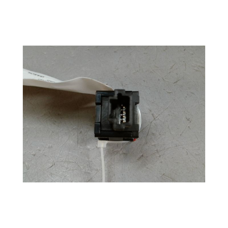 BOUTON DE WARNING NISSAN QASHQAI
