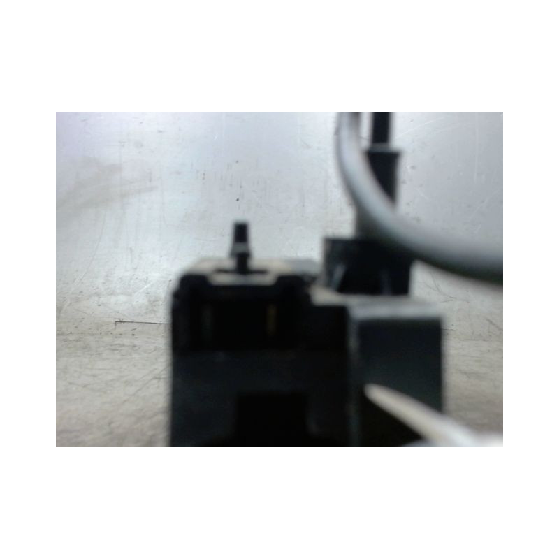SYSTEME CONDAMNATION ARRIERE DROIT RENAULT SCENIC I PH2 99-03