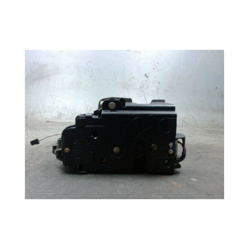SYSTEME CONDAMNATION AVANT DROIT VOLKSWAGEN GOLF IV 98-2004